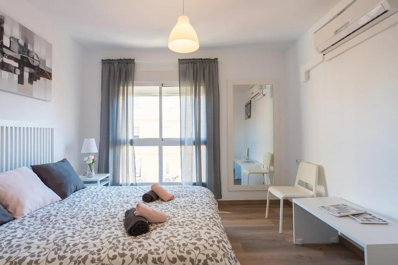 Soho Centro Terrace 2 Rooms Young People Only Malaga Spain